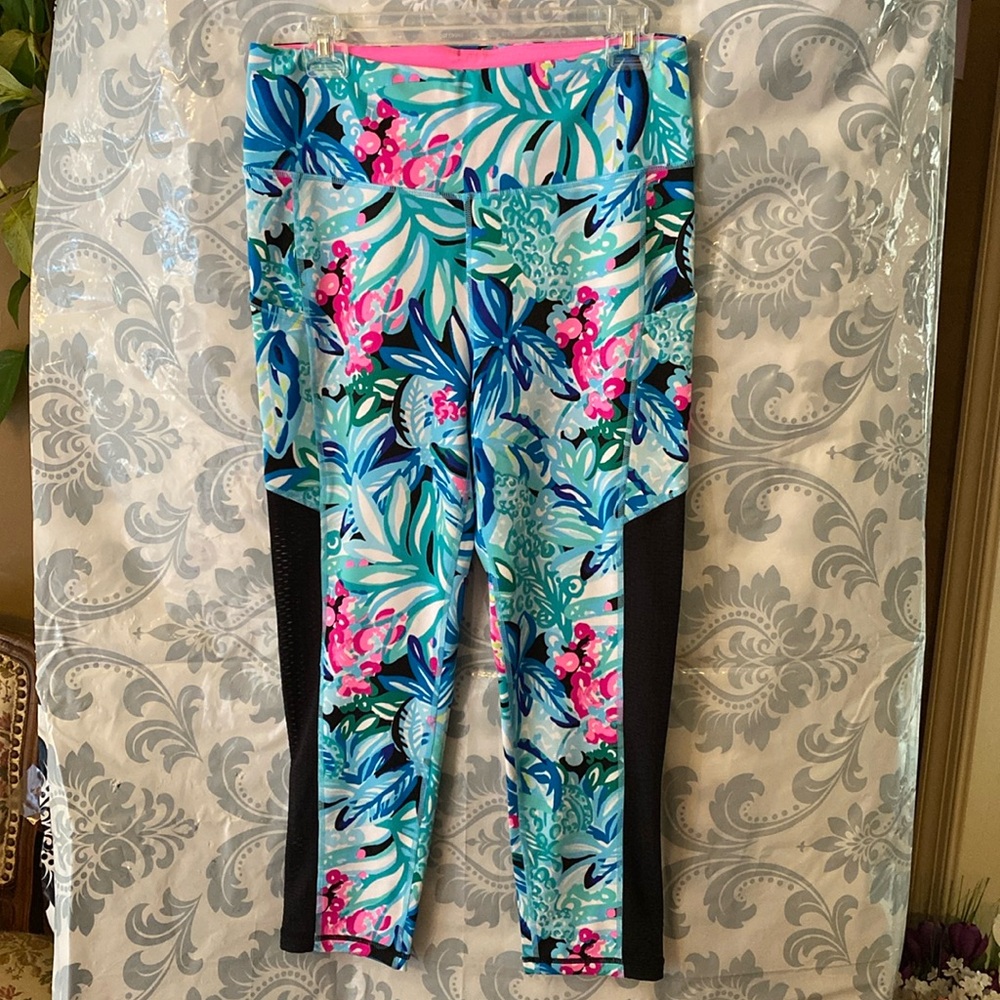 Lilly Pulitzer athletic leggings
